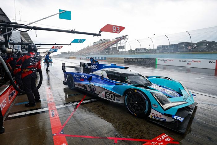 #60 Acura Meyer Shank Racing w/Curb Agajanian Acura ARX-06: Tom Blomqvist, Colin Braun
