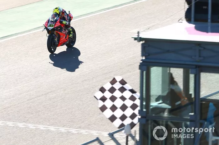 2019 - WorldSBK (Aruba.it Racing-Ducati Team)