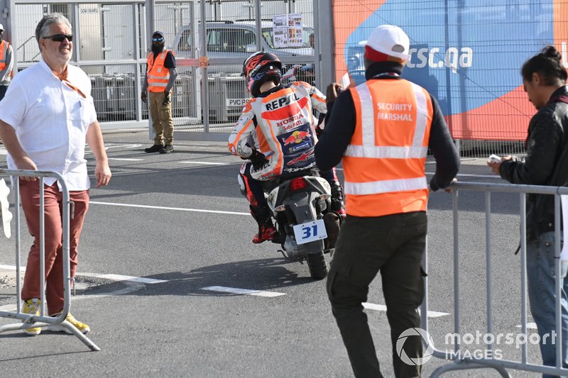 Хорхе Лоренсо, Repsol Honda Team, після аварії у практиці Гран Прі Катару
