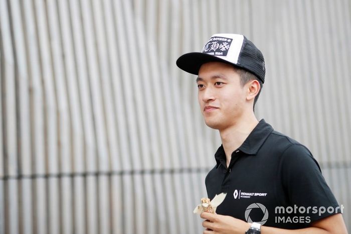 Guanyu Zhou, UNI Virtuosi Racing