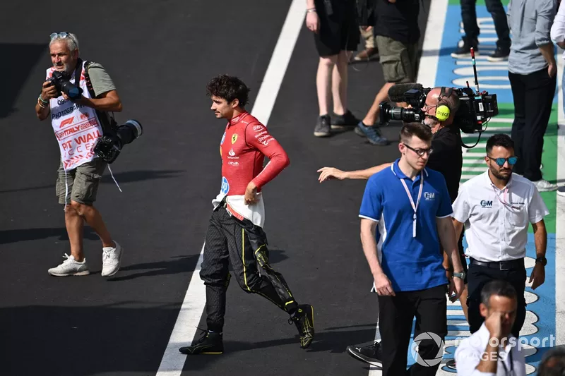 Charles Leclerc, Scuderia Ferrari, dans la voie des stands 