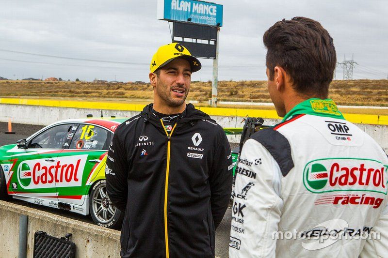 Rick Kelly, Kelly Racing Nissan, Daniel Ricciardo, Renault F1 Team