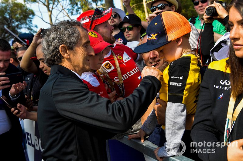 Alain Prost, Renault, firma autografi ai tifosi