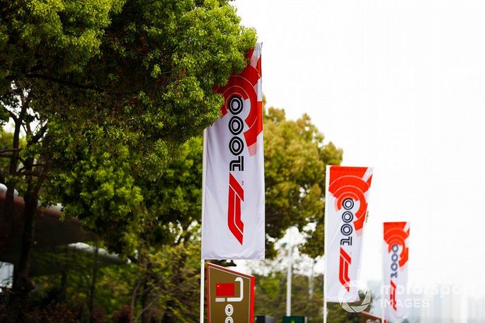 Carteles de las 1.000 carreras