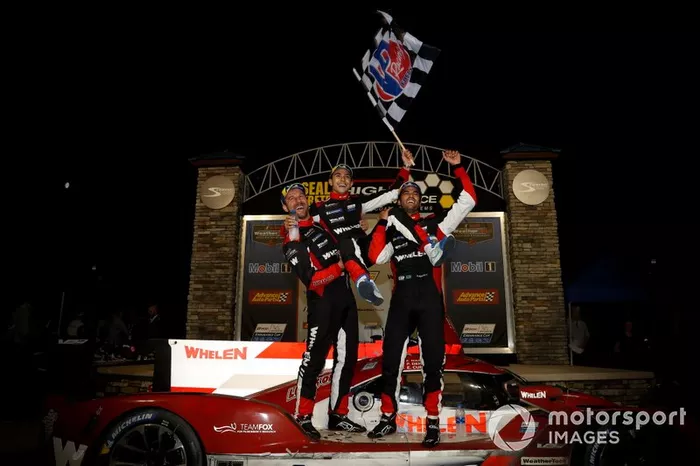 #31 Whelen Engineering Racing Cadillac DPi, DPi: Felipe Nasr, Pipo Derani, Eric Curran, podium