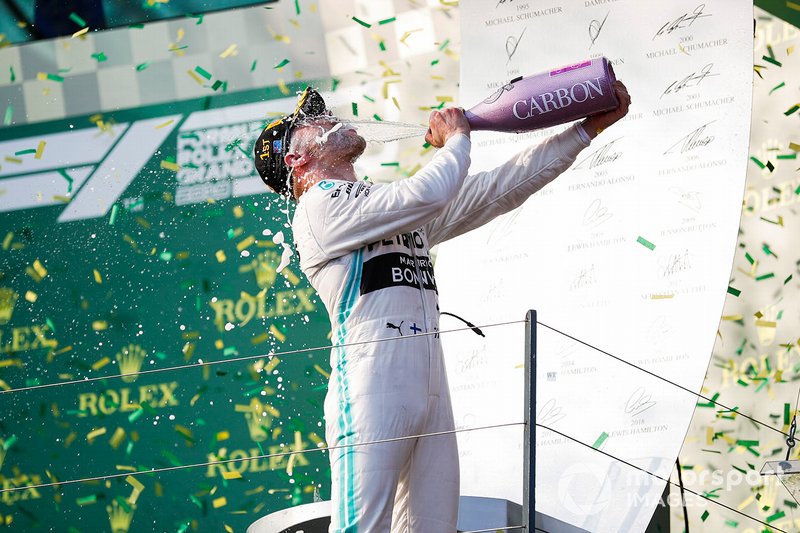 Podyum: Yarış galibi Valtteri Bottas, Mercedes AMG F1