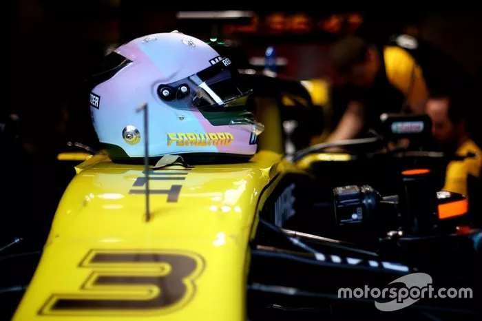 Casco de pruebas de Daniel Ricciardo, Renault F1 Team