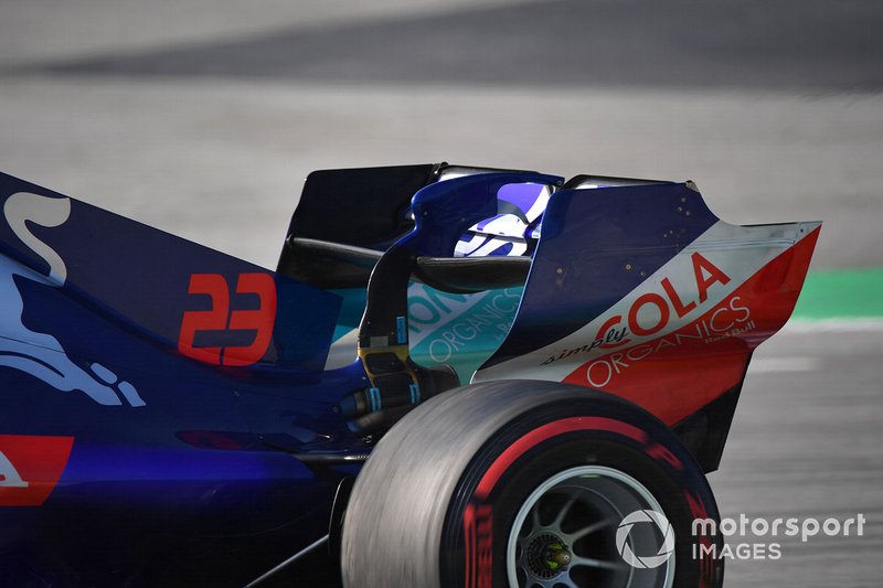 Заднє антикрило Scuderia Toro Rosso STR14