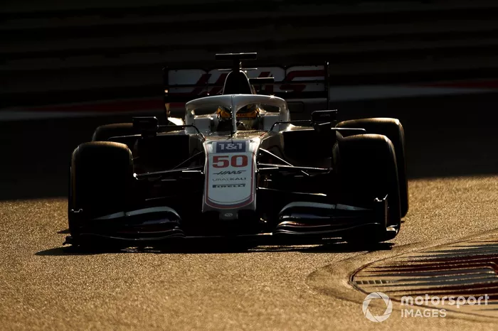 Robert Shwartzman, Haas VF-21 