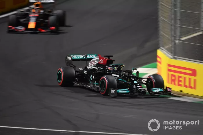 Lewis Hamilton, Mercedes W12, Max Verstappen, Red Bull Racing RB16B