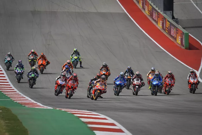 Marc Márquez, Repsol Honda Team, líder al inicio