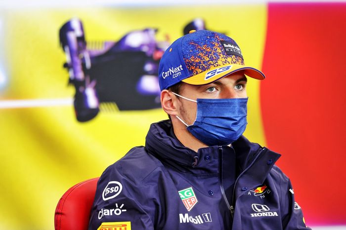 Max Verstappen, Red Bull Racing, en la conferencia de prensa