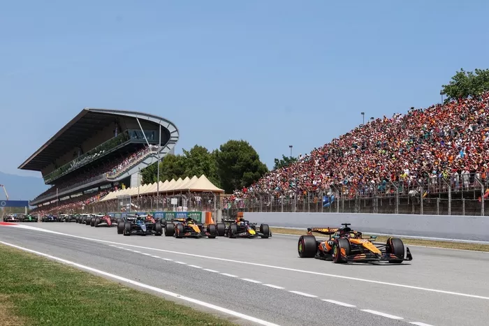 Oscar Piastri, McLaren, Max Verstappen, Red Bull Racing