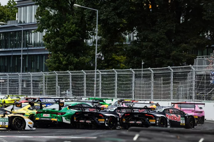 Marco Wittmann, Schubert Motorsport BMW M4 GT3, Mirko Bortolotti, Team Abt Sportsline Lamborghini Huracán EVO GT3, Nicki Thiim, Team Abt Sportsline Lamborghini Huracán EVO GT3