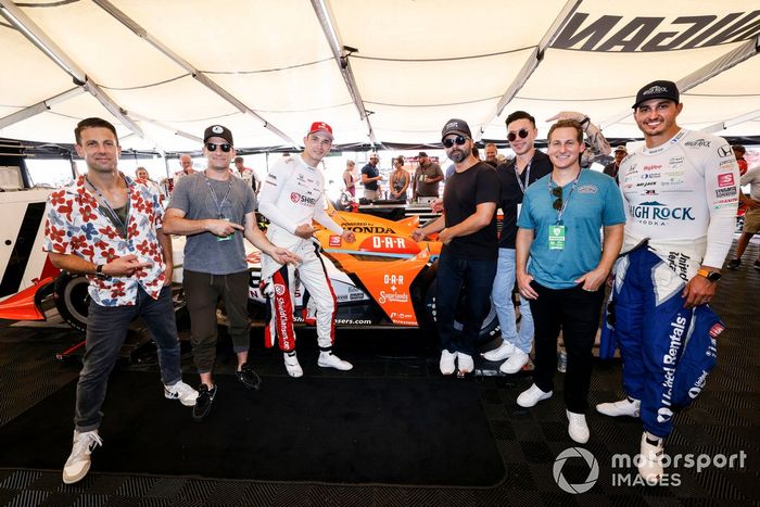 Graham Rahal, Rahal Letterman Lanigan Racing Honda, Christian Lundgaard, Rahal Letterman Lanigan Racing Honda recibió a la banda O.A.R que es uno de los patrocinadores del coche de Lundgren este fin de semana