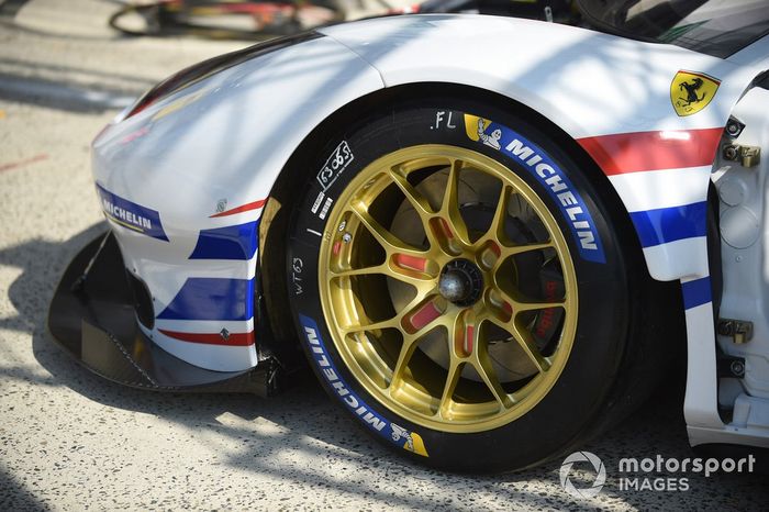 #63 Weathertech Racing - Ferrari 488 GTE EVO