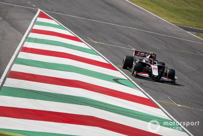Kevin Magnussen, Haas VF-20