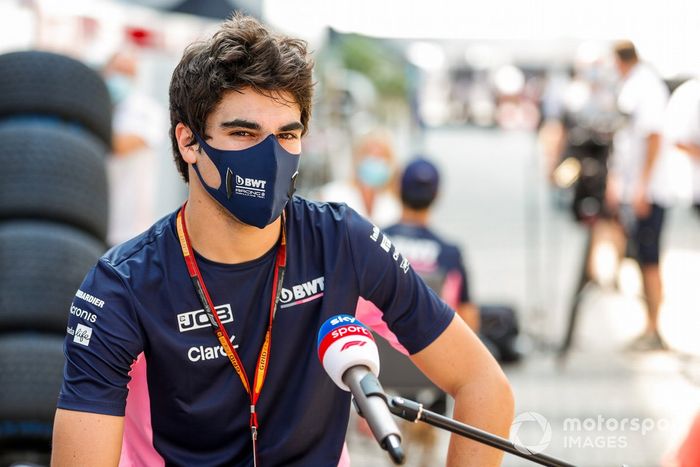 Lance Stroll, Racing Point, habla con la prensa