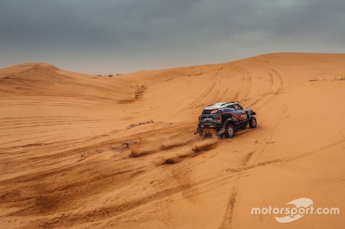 #317 X-Raid Mini JCW Rally Team Bmw: Vladimir Vasilyev, Dmitro Tsyro