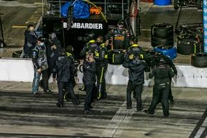 ThorSport Racing crew celebrates Ben Rhode's victory
