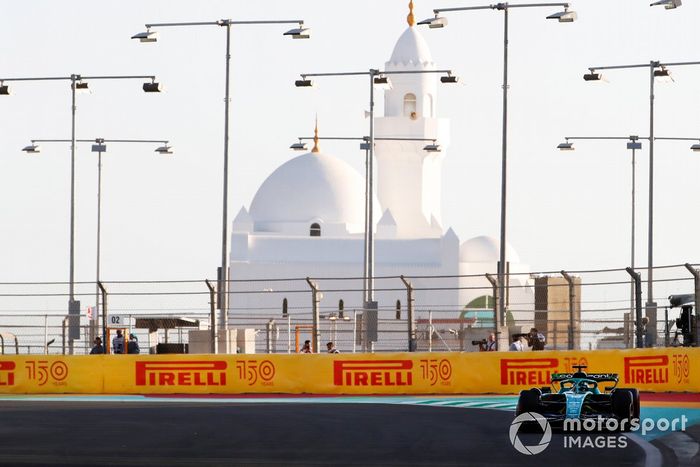 Lance Stroll, Aston Martin AMR22