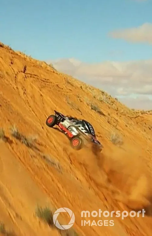 Sainz, dune, Dakar 2023