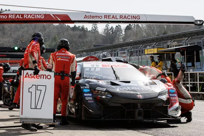 #17 Astemo NSX-GT