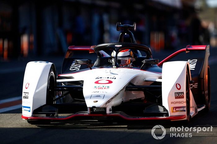 Neel Jani, Tag Heuer Porsche, Porsche 99x Electric in the pit lane