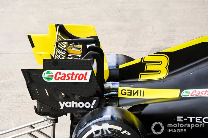 El ala trasera del monoplaza de Daniel Ricciardo, Renault F1 Team R.S.20 