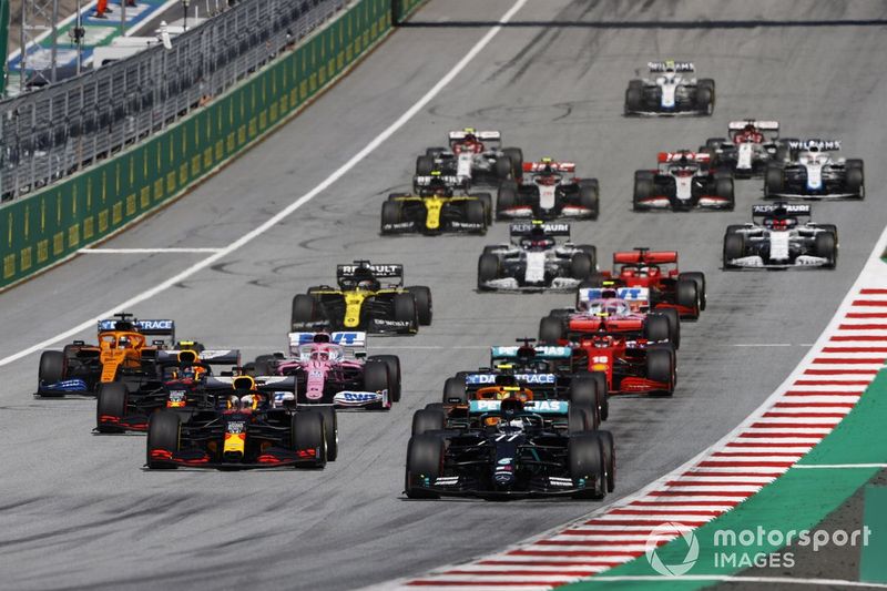 Valtteri Bottas, Mercedes F1 W11 EQ Performance, líder al inicio