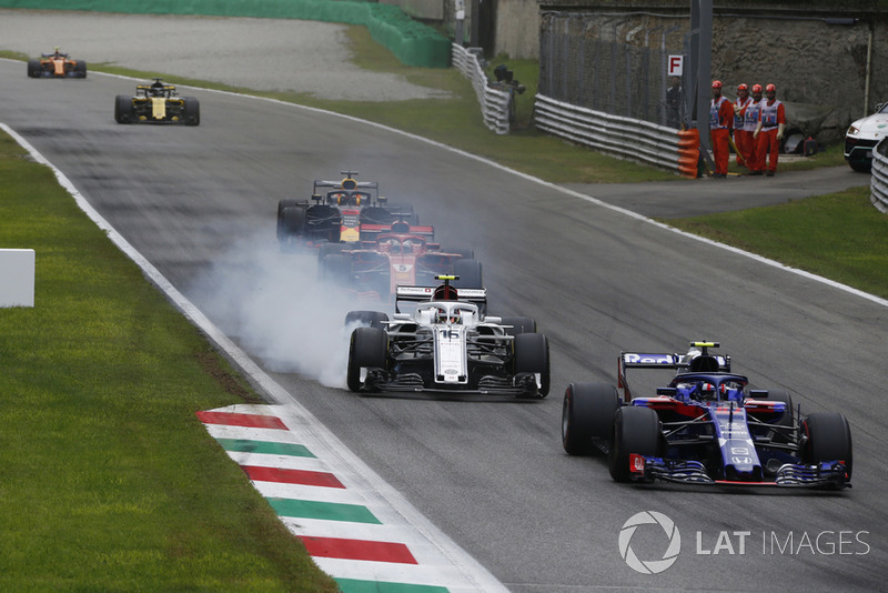 Шарль Леклер, Sauber C37, П'єр Гаслі, Toro Rosso STR13