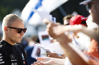 Valtteri Bottas, Mercedes AMG F1, signs autographs for fans