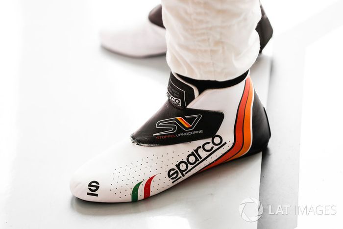 Los botines de Stoffel Vandoorne, McLaren