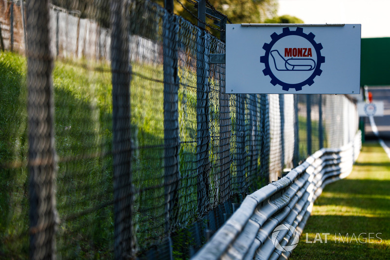 Monza circuit sign