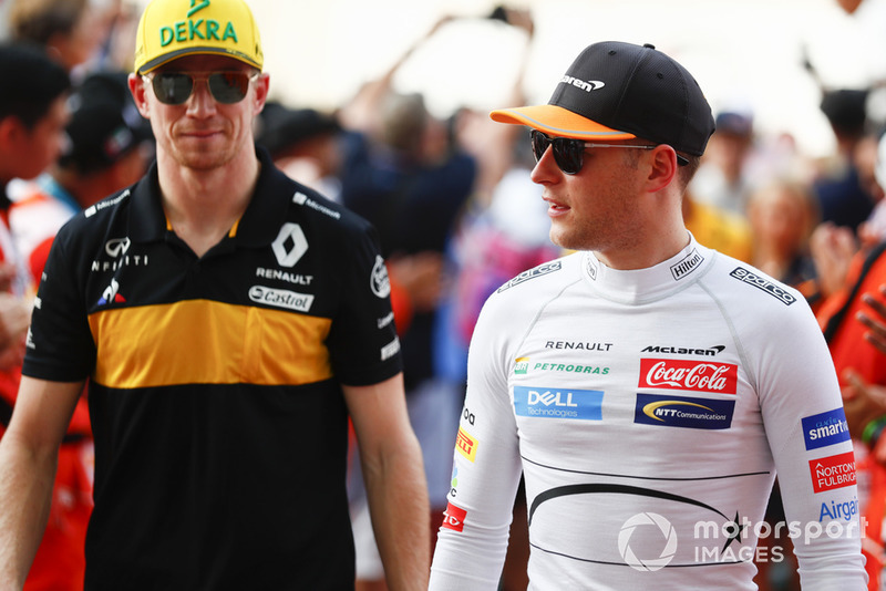 Stoffel Vandoorne, McLaren and Nico Hulkenberg, Renault Sport F1 Team