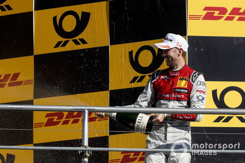 Podio: ganador de la carrera René Rast, Audi Sport Team Rosberg