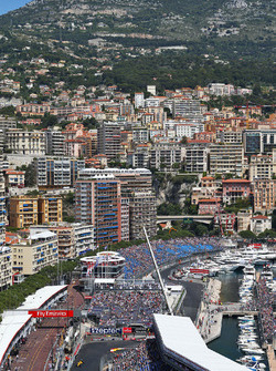 Kevin Magnussen, Renault Sport F1 Team RS16