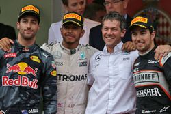 The podium,: Daniel Ricciardo, Red Bull Racing, second; Lewis Hamilton, Mercedes AMG F1, race winner; Sergio Perez, Sahara Force India F1, third