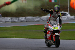 Переможець гонки Кел Кратчлоу, Team LCR Honda