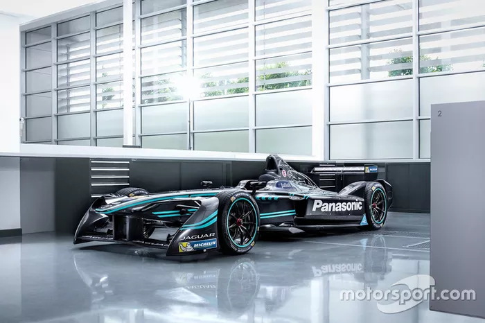 Jaguar I-type 2017