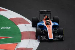 Pascal Wehrlein, Manor Racing MRT05