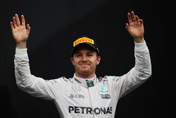 Ніко Росберг, Mercedes AMG F1 святкує своє друге місце на подіумі