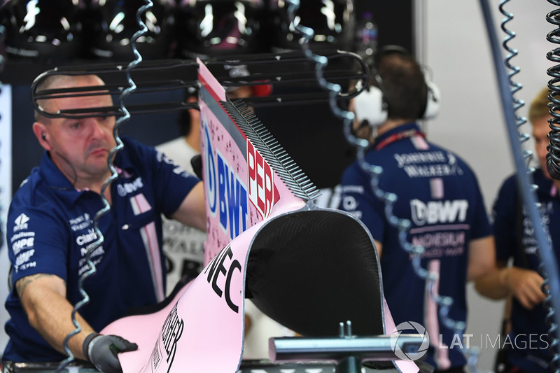 Sahara Force India VJM10, detalle de cubierta del motor