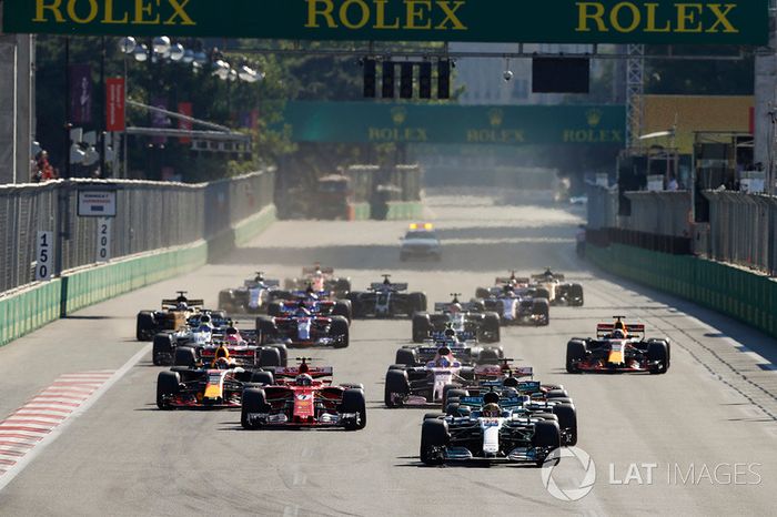 Lewis Hamilton, Mercedes AMG F1 W08, Valtteri Bottas, Mercedes AMG F1 W08, Sebastian Vettel, Ferrari SF70H, Kimi Raikkonen, Ferrari SF70H, Max Verstappen, Red Bull Racing RB13