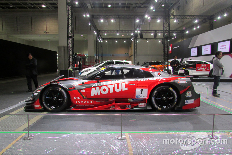 #1 MOTUL AUTECH GT-R