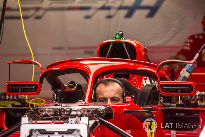 Halo y espejos Ferrari SF71H