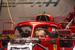 Le halo et les rétroviseurs de la Ferrari SF71H