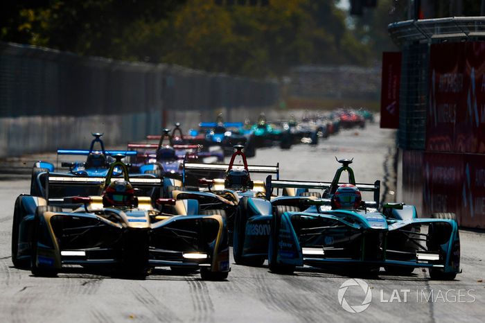 Jean-Eric Vergne, Techeetah, battles with Nelson Piquet Jr., Jaguar Racing