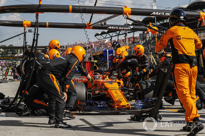 Stoffel Vandoorne abandonou