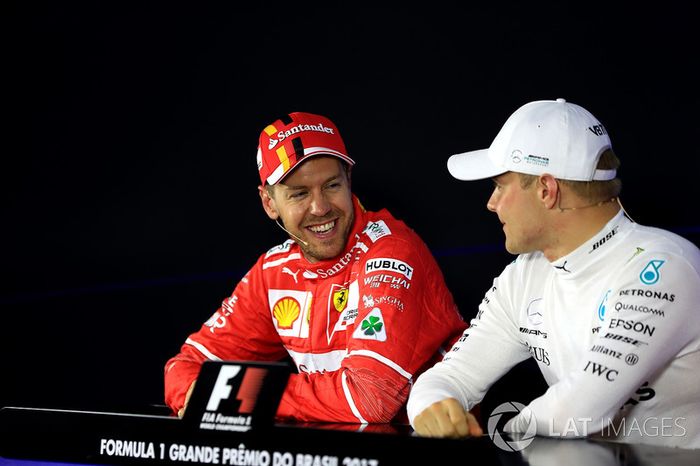 Sebastian Vettel, Ferrari and Valtteri Bottas, Mercedes AMG F1 en la conferencia de prensa